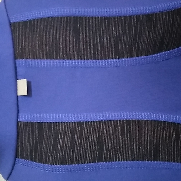 Tek Gear Women's Zip Up Workout Jacket. Size M/L See Measurements - Picture 9 of 11